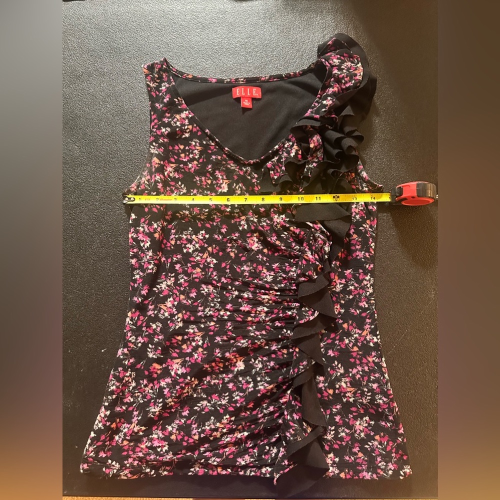 Floral pink red black ruffle tank.